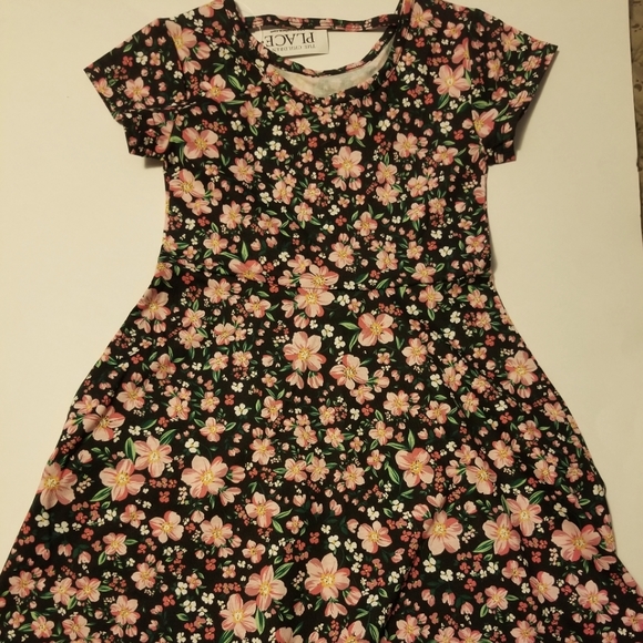 Girl's Skater Dress. NWT Size S-5/6